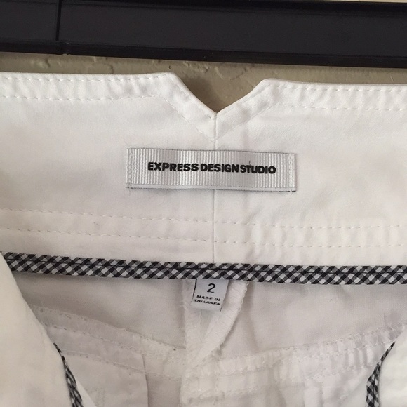 Express Shorts✨ - Picture 2 of 5